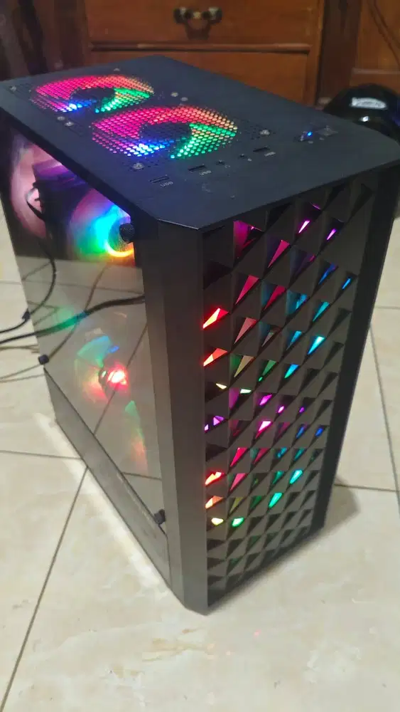 PC Rakitan Game dan Desain