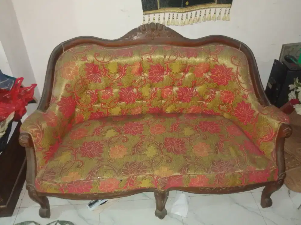 Mau tutup buku habisin stok