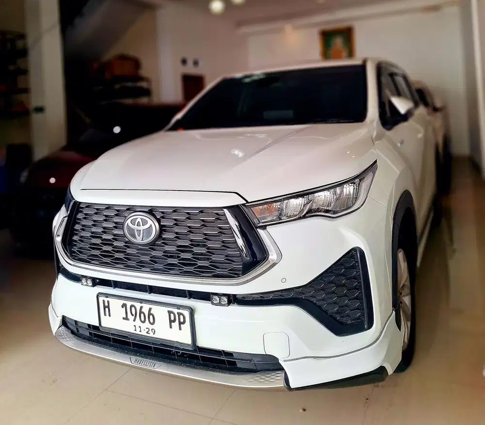 Zenix v hv cvt hybrid 2024