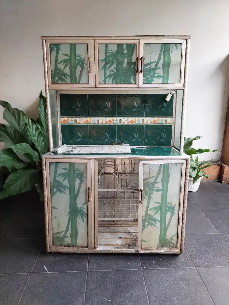 Rak Piring Aluminium 3 Pintu kondosi seadanya