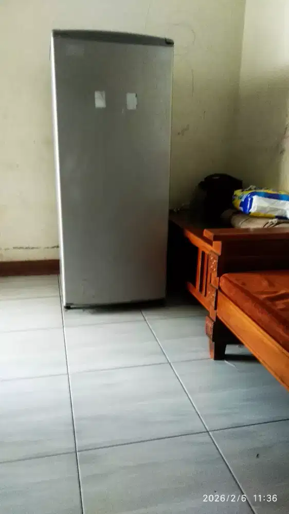 Freezer Aqua 6 Rak Normal