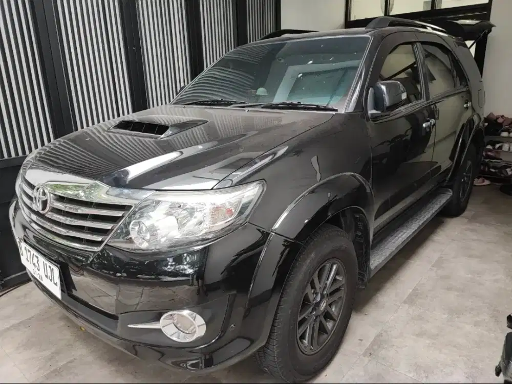 Toyota Fortuner VNT AT 2015