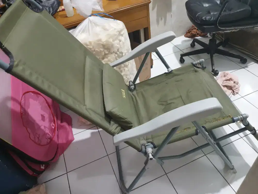 Kursi pantai , kursi santai