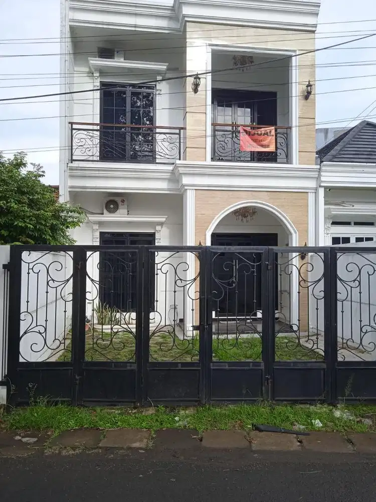 DIJUAL RUMAH MEWAH 2 LANTAI-CLASSIC MODERN-SIAP HUNI FULL FURNISHED
