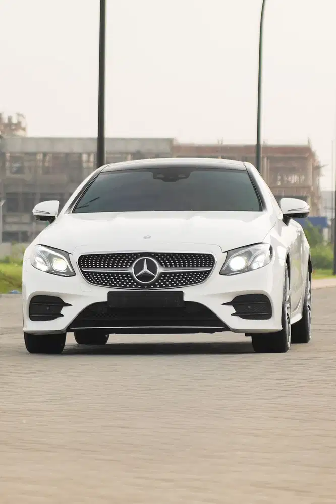 Mercedes Benz E300 Coupe AMG 2017 (C238)