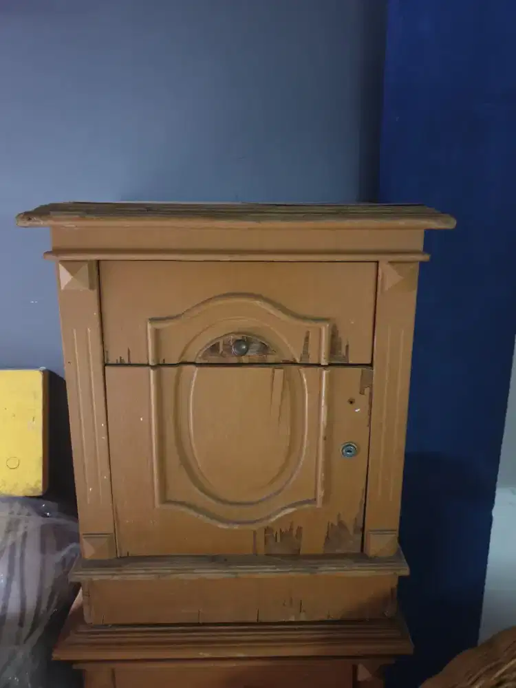 2 pcs Lemari Nakas murah saja