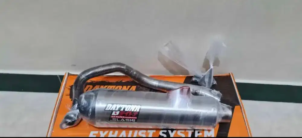 Knalpot daytona new gp taper gen 2 pcx 150 lokal