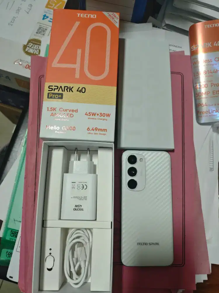 Tecno spark 40 pro + 8/256