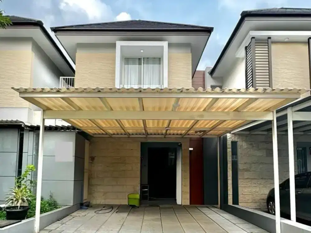 Rumah Graha Natura dekat Club House, Kondisi : Semi Furnish (yg menempel ditinggal)