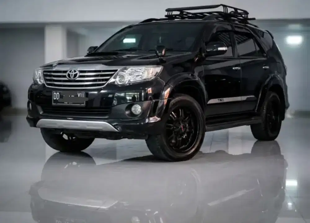FORTUNER 2.7 G AT Tahun 2012