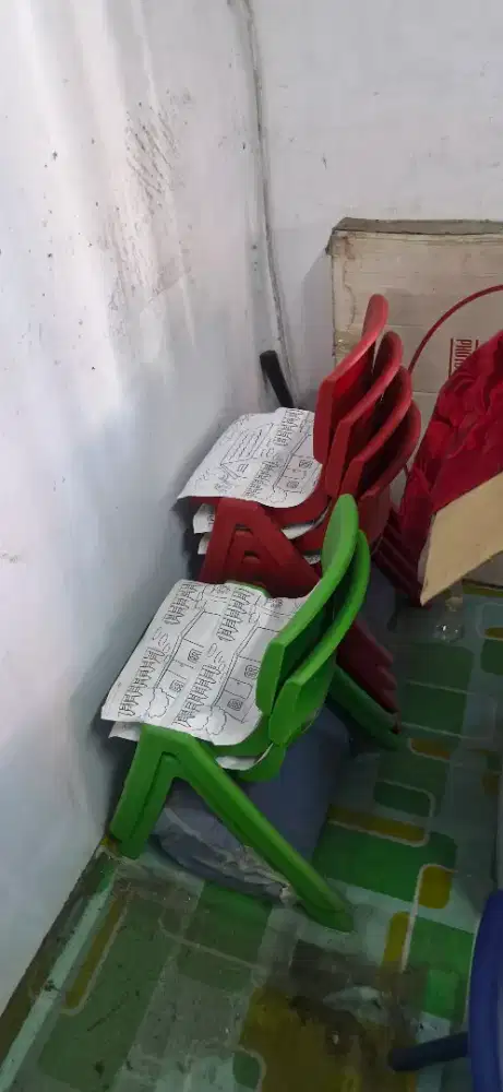 Kursi anak kuat tebal