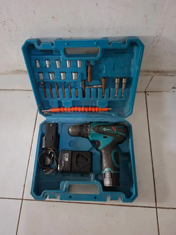 Bor batery merk mail tank