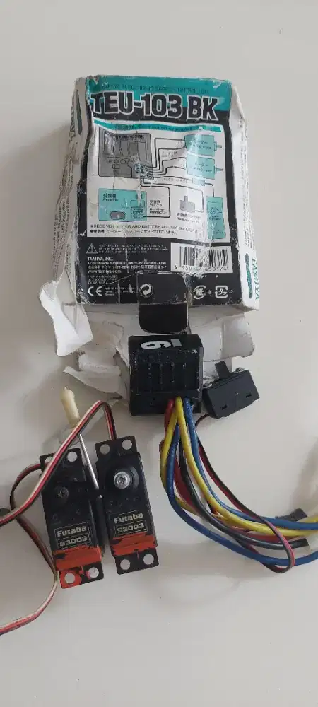 Tamiya S Ctrl TEU-103BK & Ftaba Servo