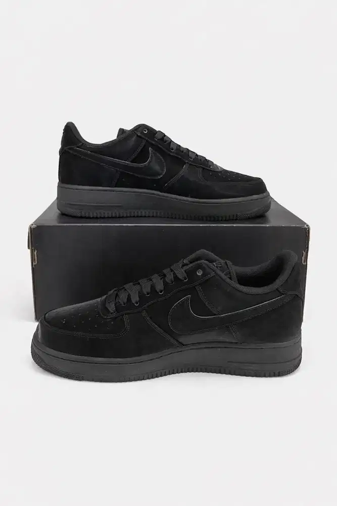 Sepatu Air Force 1 07 LX