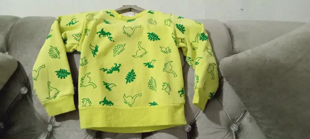 Prelove baju sweater anak