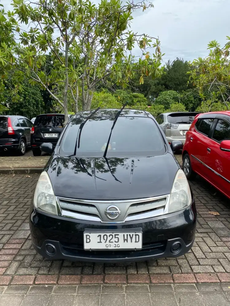 Nissan Grand livina 2011 Bensin