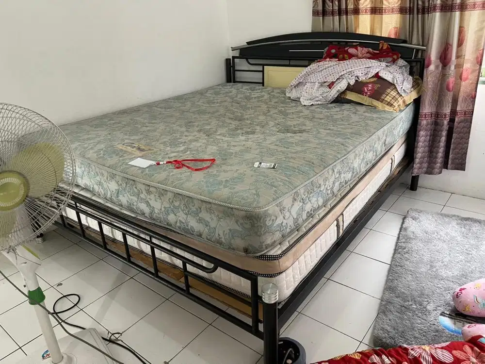 Kasur dan Dipan / Ranjang