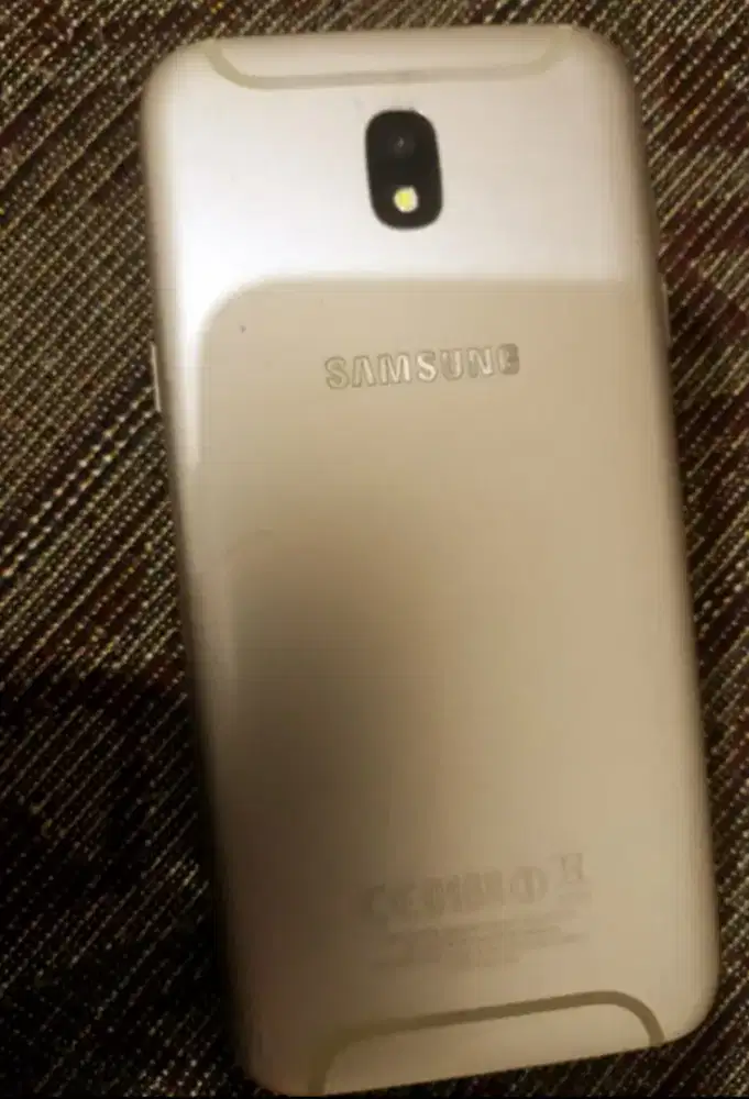 Samsung j5pro ram 3/32 mulus