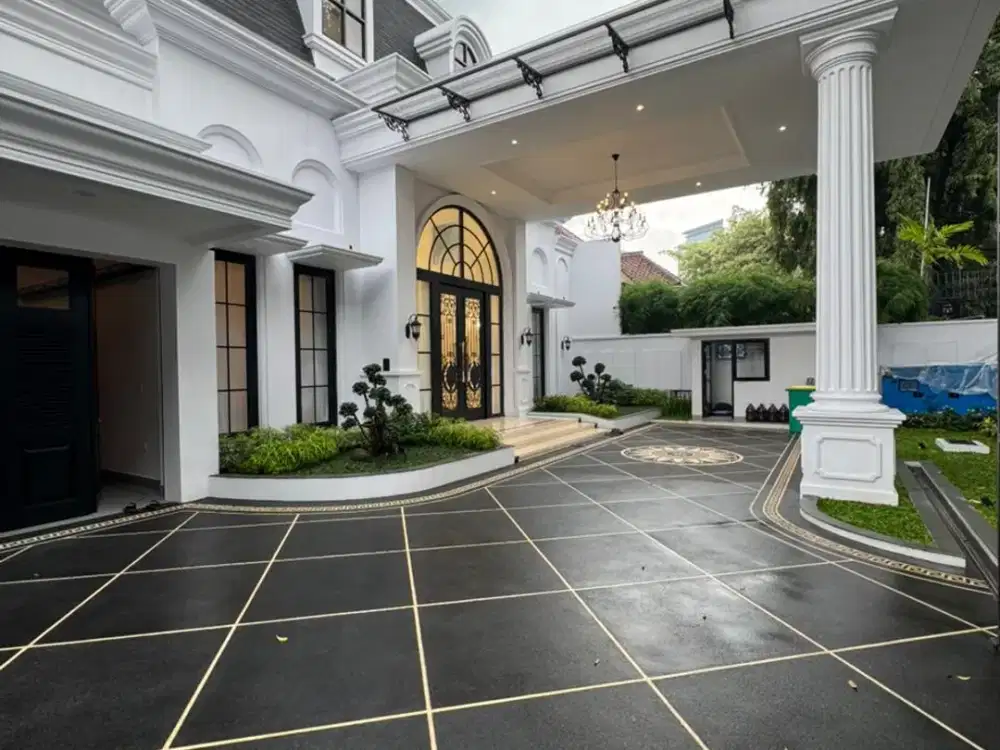 Jual Rumah Mewah Menteng Jakarta Pusat American Classic LT 753 m² Kolam Renang SHM Brand New Renovated