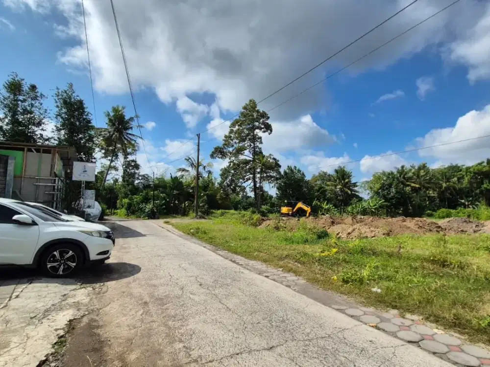 Dijual Tanah Dekat Kampus UII Hook 2 Muka
