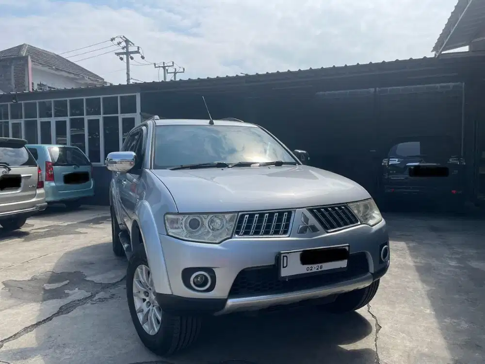 Pajero 2.5 Exceed 2012 Plat D