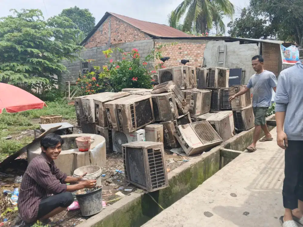 Tampung AC bekas