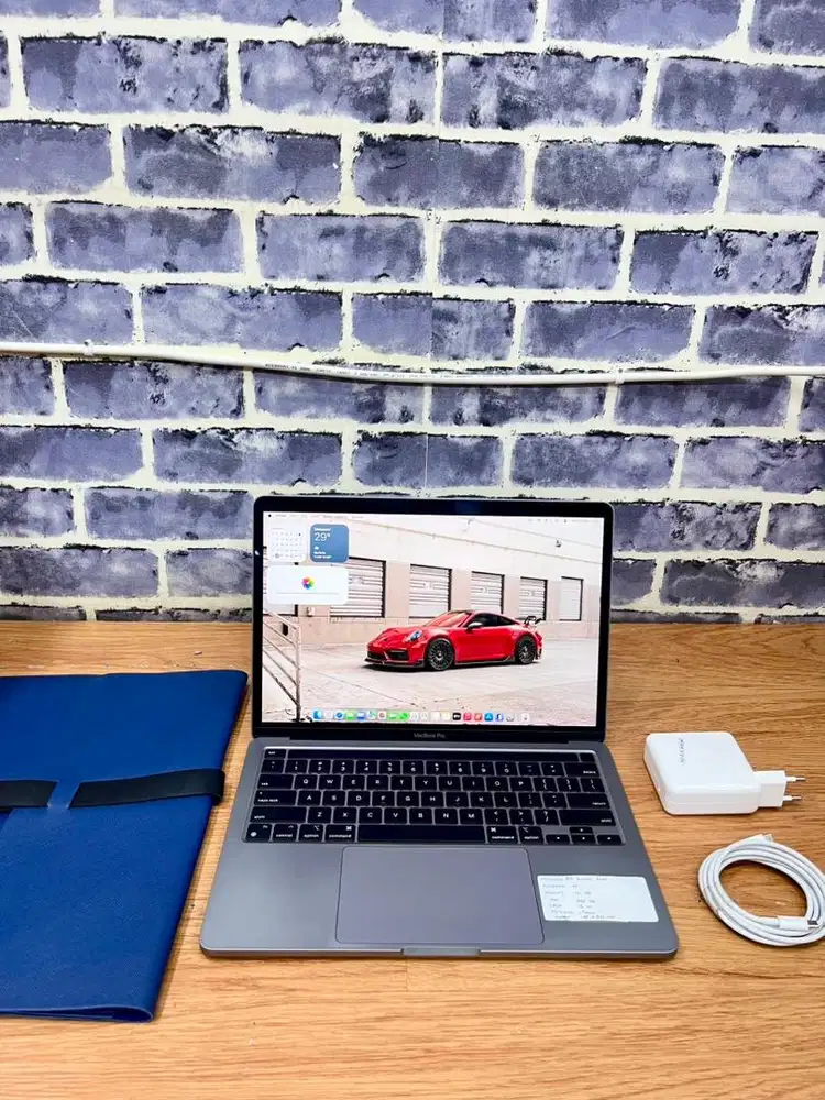 MacBook Pro Retina 13 (2020)