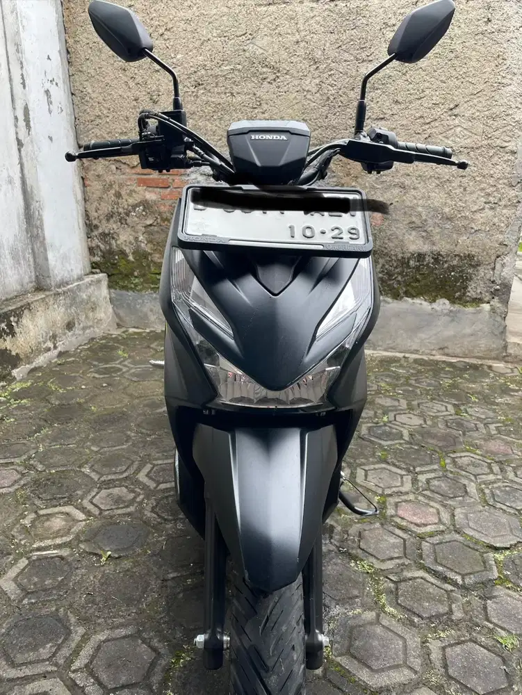 HONDA BEAT 2024 HITAM KM 2.500 – BAN DONAT – ISTIMEWA – BANDUNG