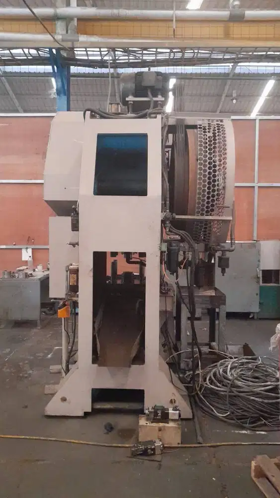 Mesin press 150 Ton (Semi Angin)