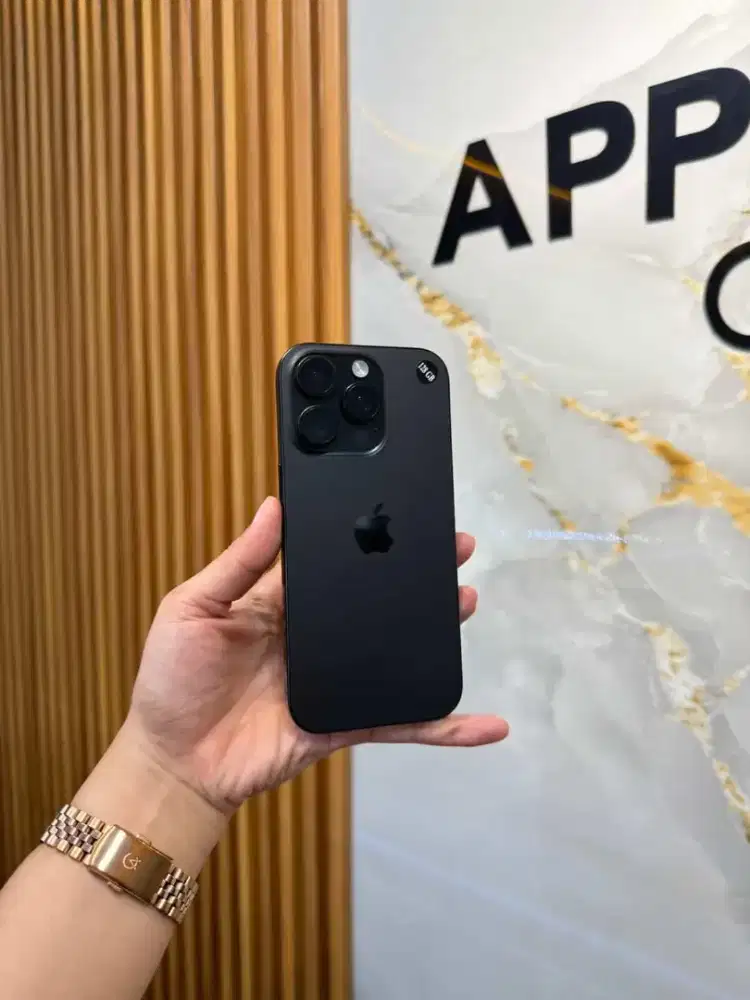 iPhone 16 Pro 128GB Black iBox ( garansi aktf s/d agustus 2026 )