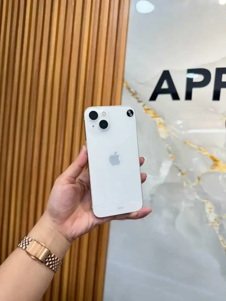 iPhone 14 128 Starlight iBox ( garansi aktf s/d feb 2027