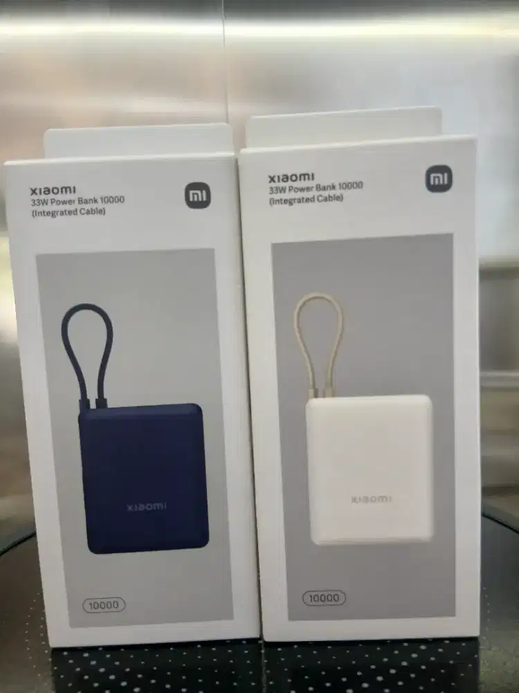 Xiaomi Power Bank 10000 (Integrated Cable)