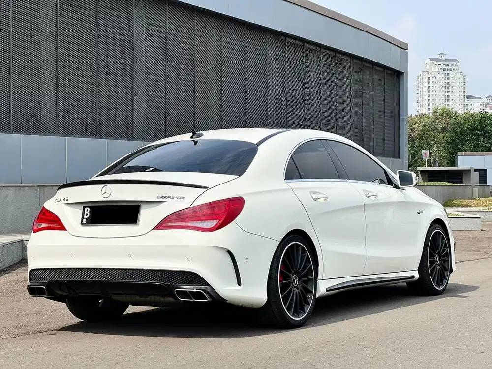 [LOW KM] MERCEDES BENZ CLA45 REAL AMG 2014/2015 CLA 45
