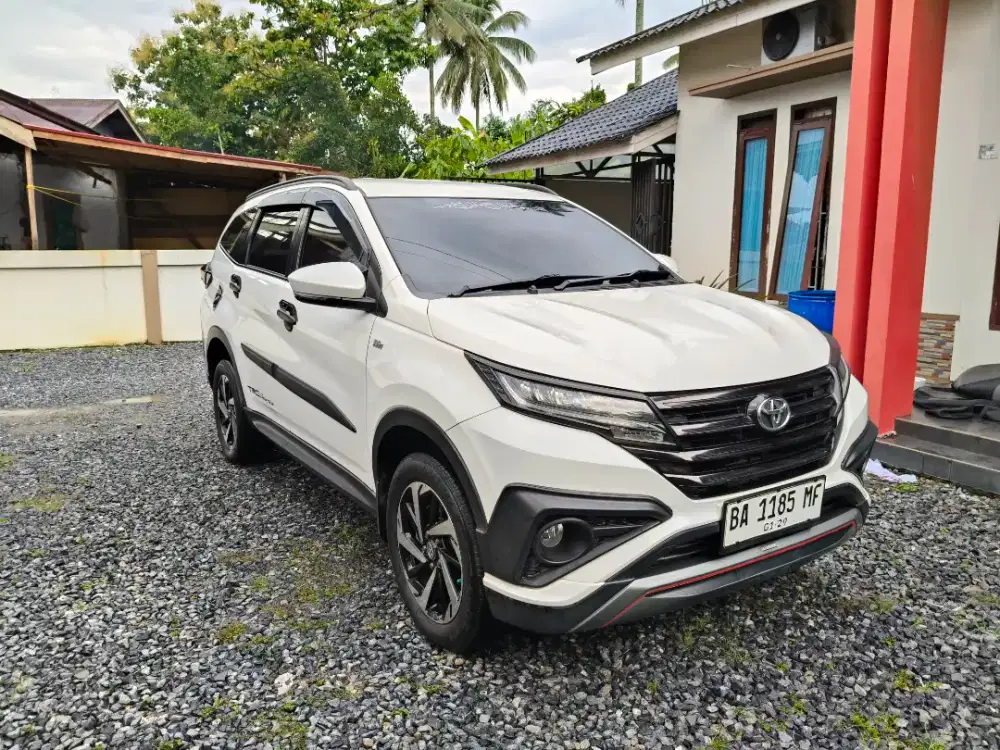 Toyota Rush TRD metic 2018 kondisi Istimewa