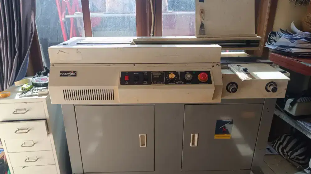 Mesin lem panas otomatis Uk A4