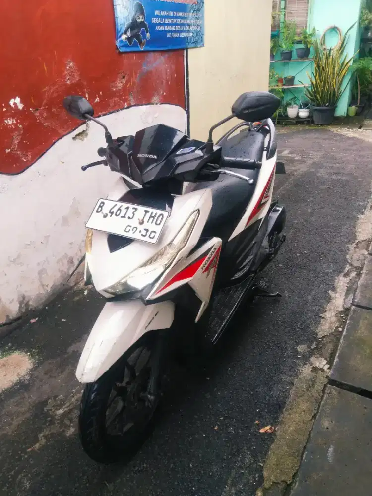 Vario 125 LED Pajak Hidup Panjang Ss lengkap + Faktur Fotocopy Ktp ada