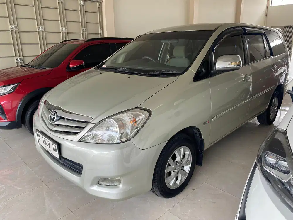 Toyota Kijang Innova 2010 Diesel