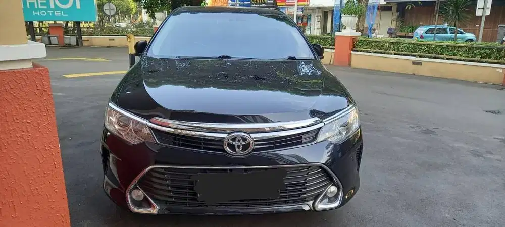 For sale - Toyota Camry 2.5V, 2017.