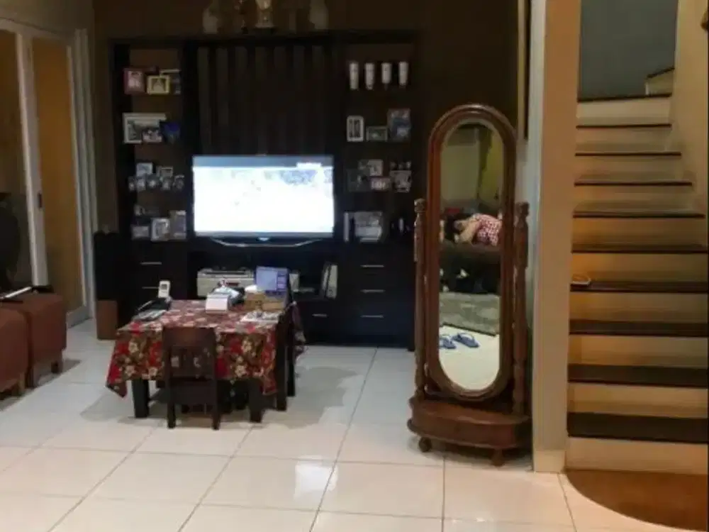 Dijual Rumah Bagus Sektor 9 Bintaro