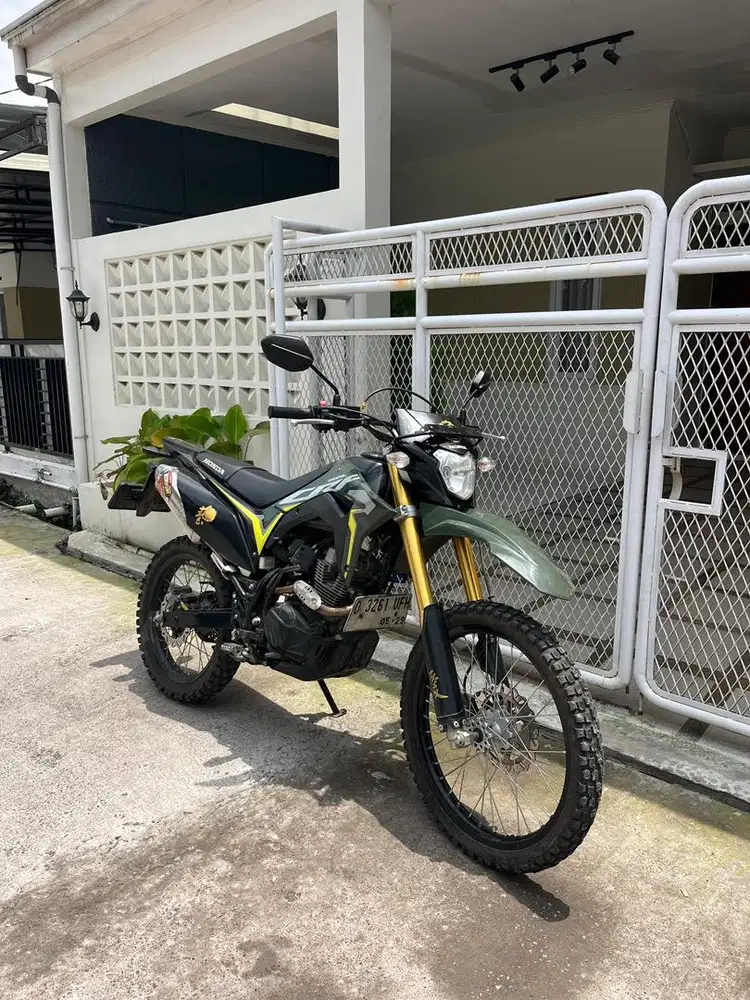 Honda Crf 2024 kumplit pajak on