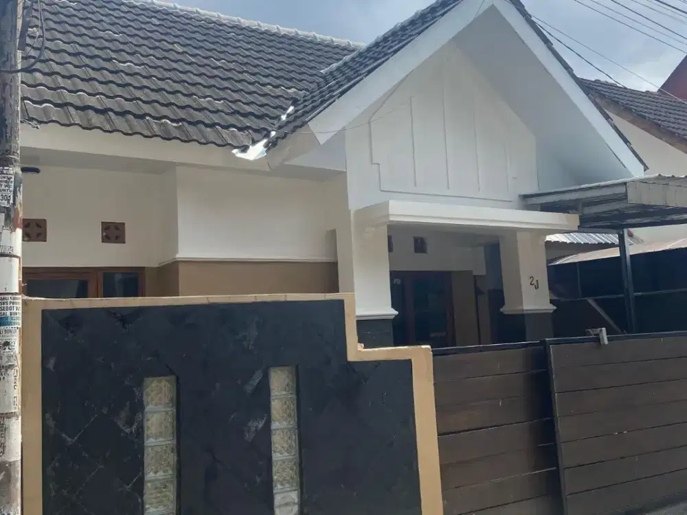 Dijual rumah siap huni Lingkungan perumahan nyaman dan tenang  Lokasi strategis di Seturan yogyakarta dekat UPN, Pakuwon mall