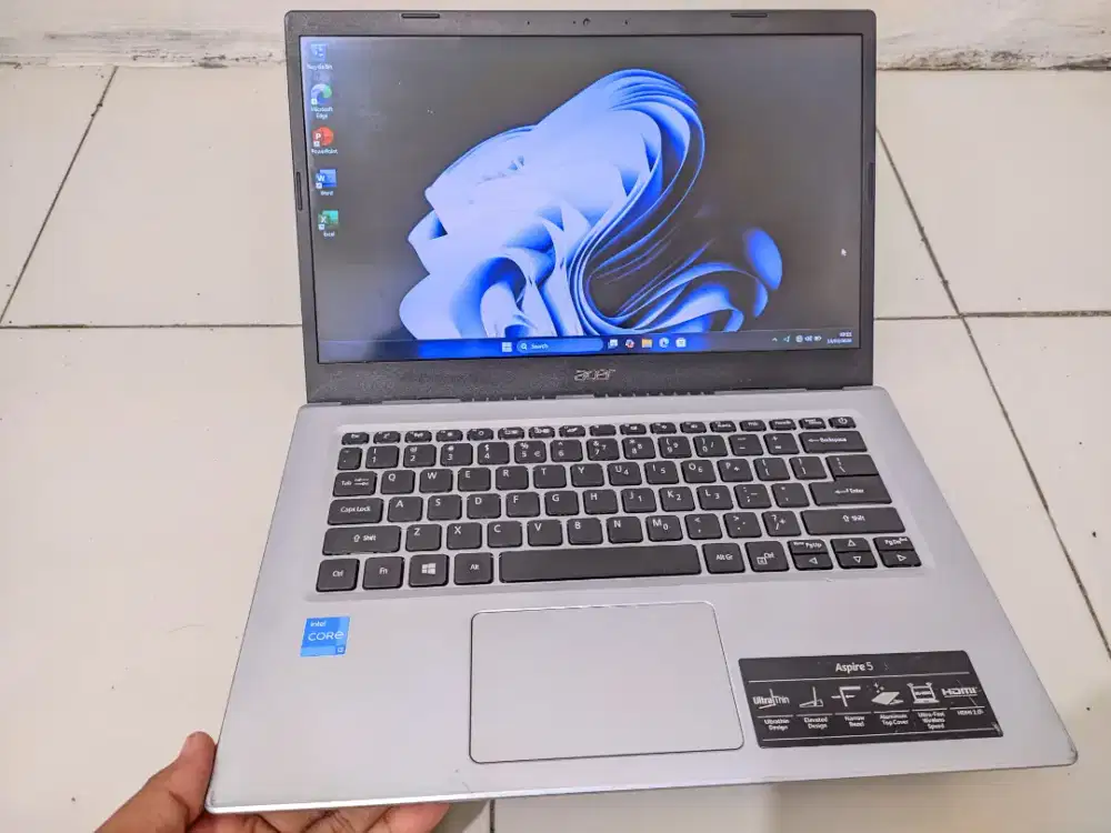 Laptop acer aspire 5 i3 gen 11 8/512