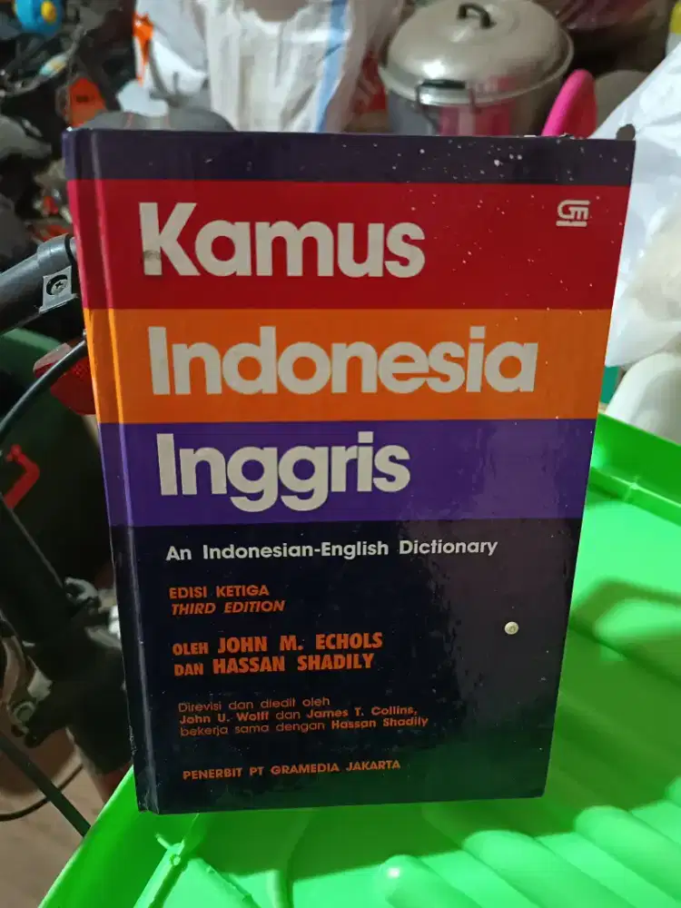 Kamus Indonesia Inggris edisi 3 oleh Jhon M Echols Hasan Shadily