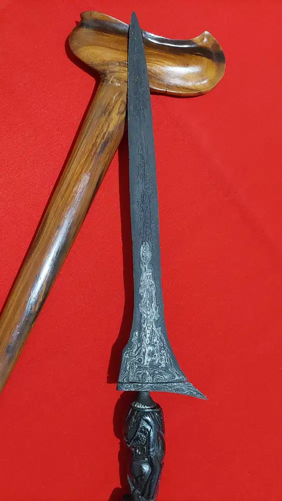 Keris Lurus Pamor Triwarno Sepuh Langka