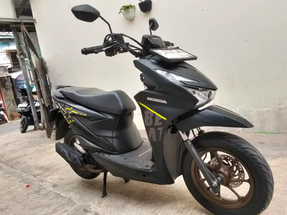 Honda beat street th 2024.