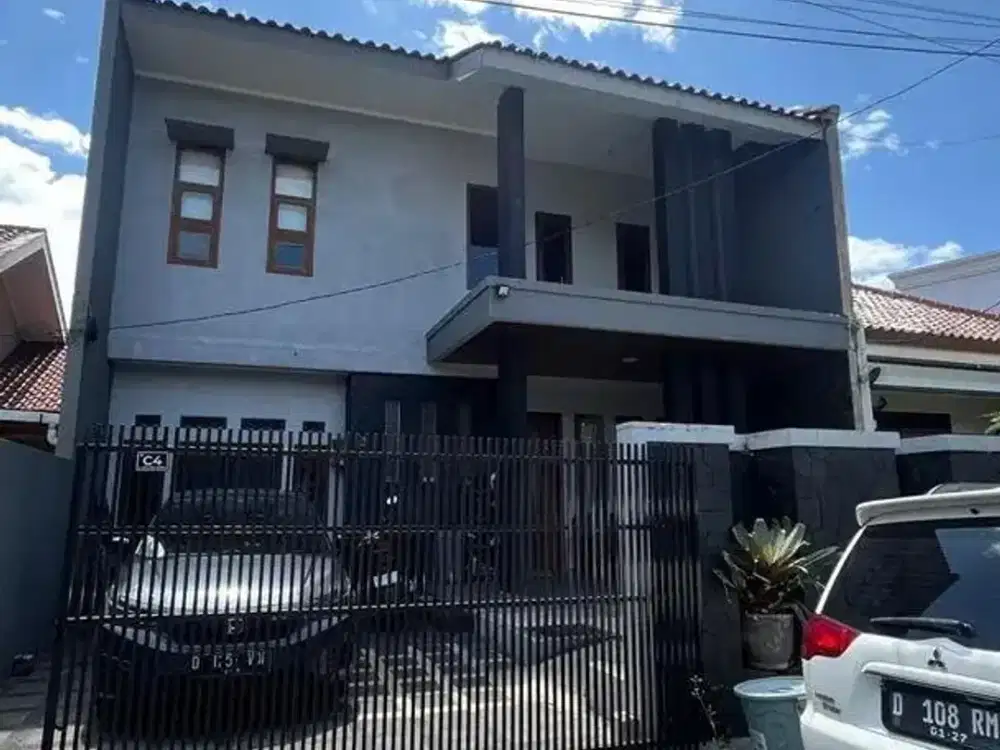 Rumah Siap Huni Plus Kolam Renang Buah Batu Batununggal