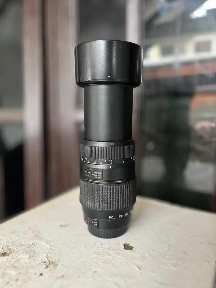 Lensa Tele 70-300mm Tamron for canon dslr
