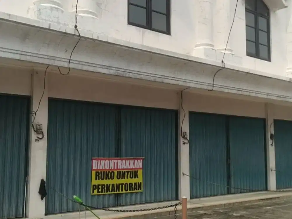 Disewakan Ruko 2,5 Lantai Cocok untuk Office, F&B, Gudang di Condet Jakarta Timur