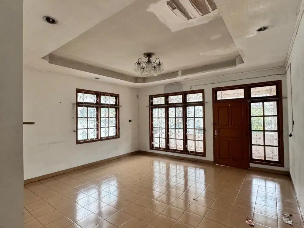 ANA RUMAH UK 8x21m DI JELAMBAR