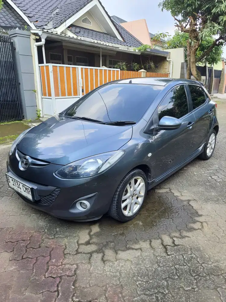 Mazda 2 2012 Bensin